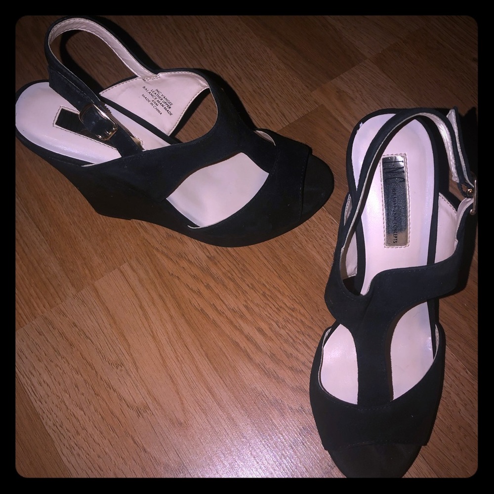 Sexy Black Wedges